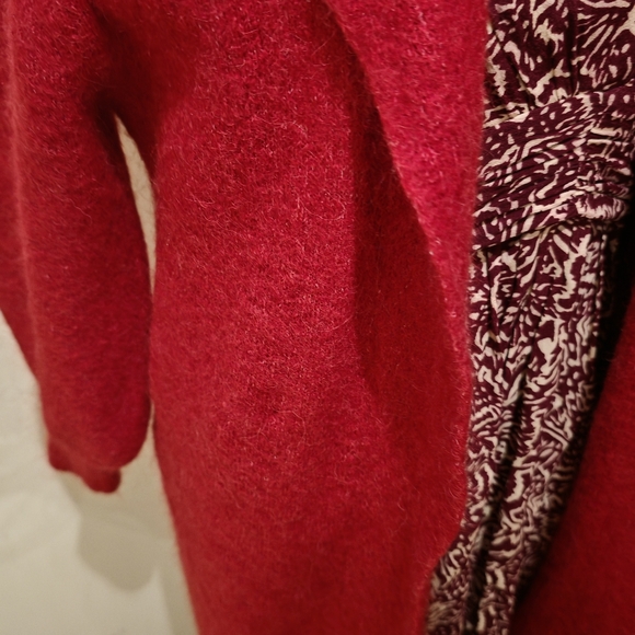 Country Road Red Women's Cardigan - Picture 14 of 14